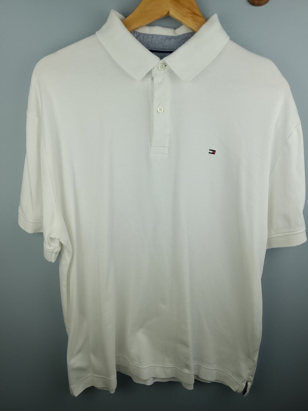 Tommy Hilfiger White Men's Polo with Flag Logo